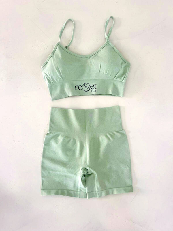 Completo Yoga - Top + Pantaloncino verde acqua - immagine 2
