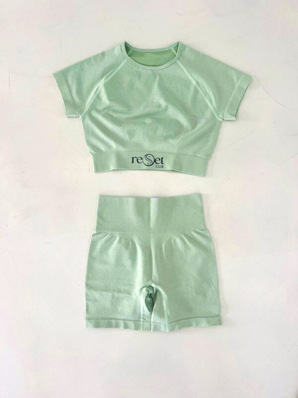 Completo Yoga - Maglietta + Pantaloncino Verde Acqua - immagine 2